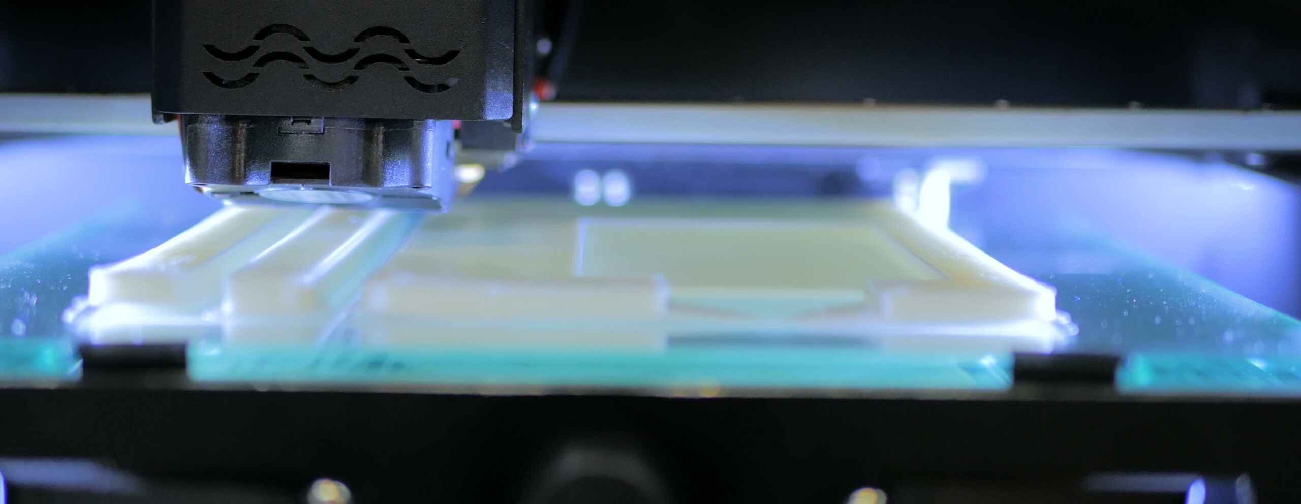 What Is UV Curing Light? How It Works and Why It’s Essential in Modern Manufacturing